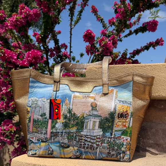 Icon Los Angeles VERY RARE Las Vegas Boats Large Structured Tote - Picture 1 of 13